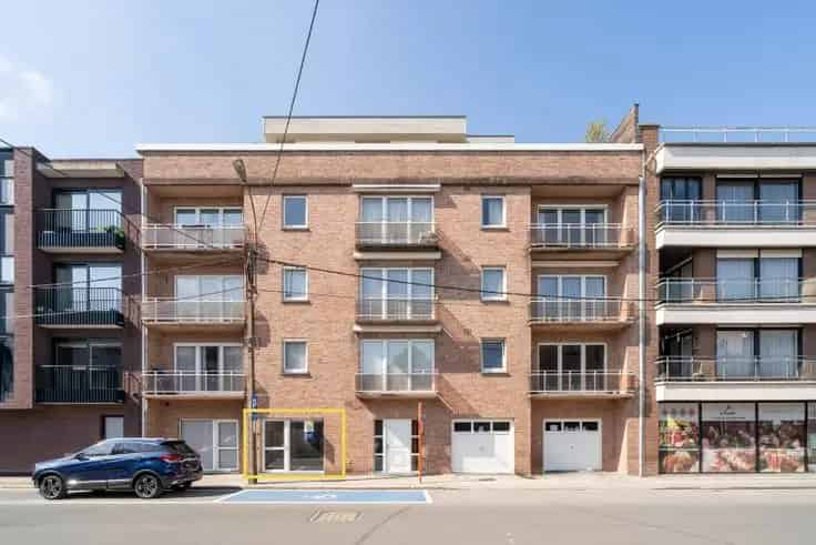 Appartement te koop Roeselare: Gelijkvloers 1 slaapkamer