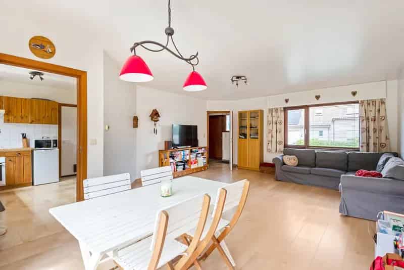 Gezellige eengezinswoning met 4 slaapkamers, tuin & garage!