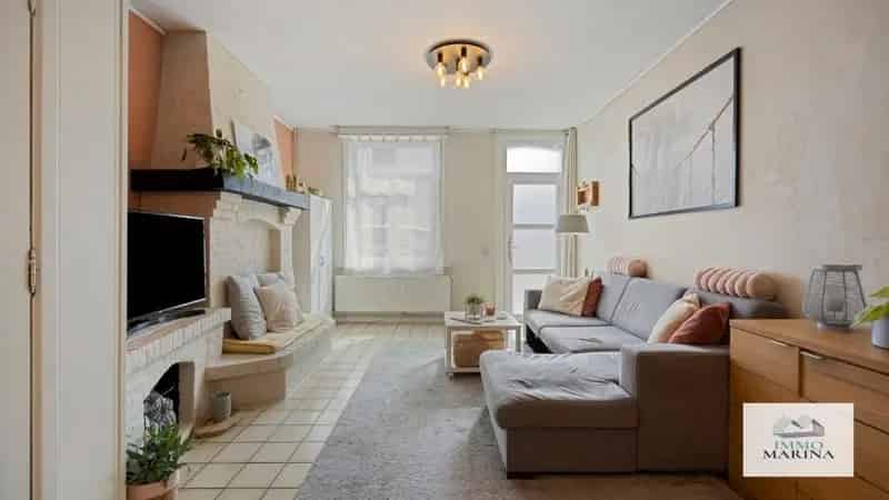 HOB met 3 slpks te Rotselaar