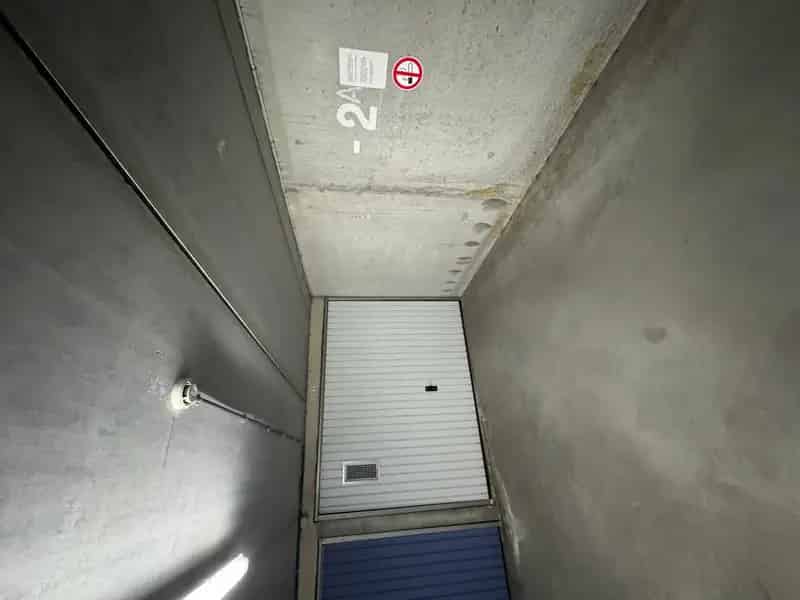 Dubbele Garage te Koop Middelkerke - Ruime Opslag Nabij Centrum