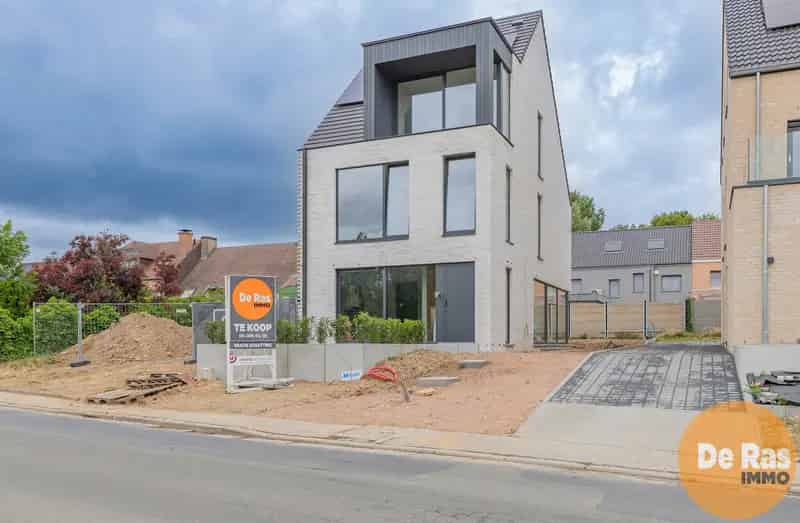 HERZELE - Moderne nieuwbouwwoning met vrij keuze afwerking!