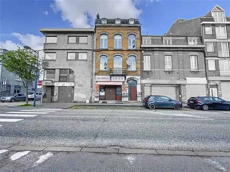 Huis Te Koop Namen: Grote Handelszaak 400m²