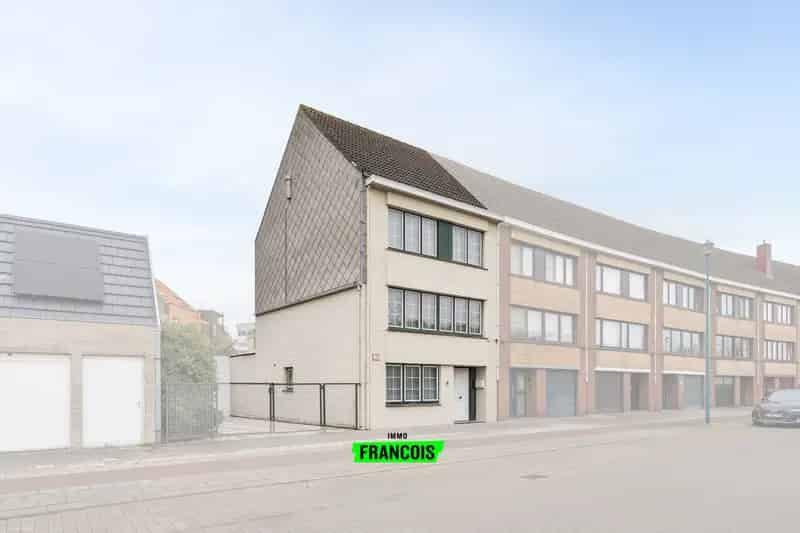 Instapklare woning met uitstekende ligging nabij de zee te Mariakerke (Oostende)