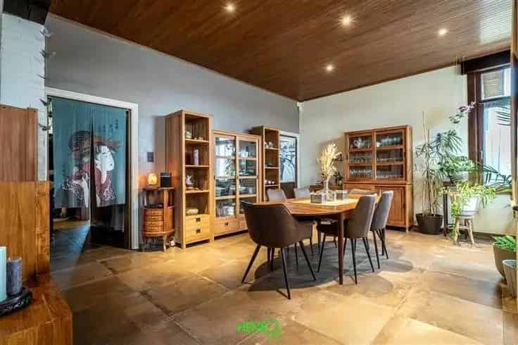 Huis Te Koop Leuze - Ruime 4 Gevels 215m²