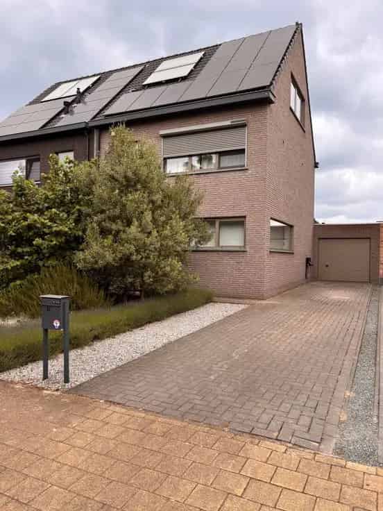 Huis Te Koop Stabroek: Ruime HOB met 3-4 slaapkamers