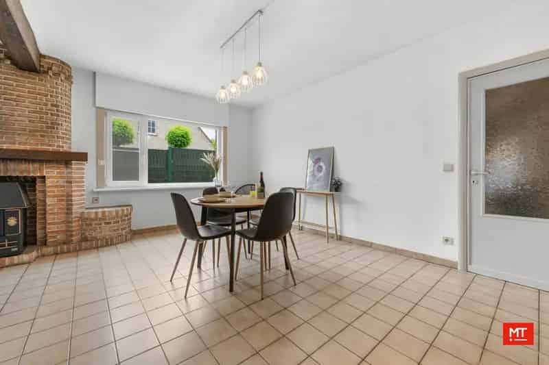 Huis te huur Mesen: 2 slaapkamers, tuin en garage