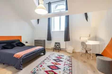 13 Slaapkamers 7 Badkamers 770m2 Huis te huur Charleroi