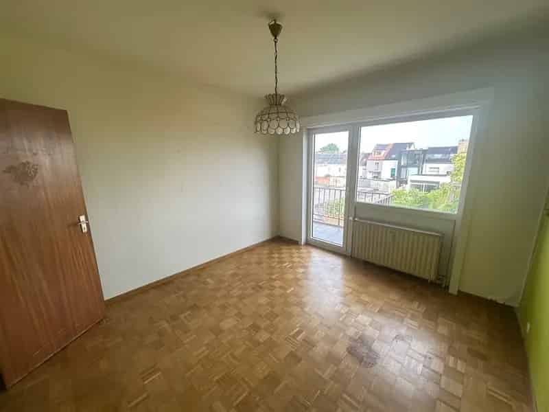 Appartement met 2 slaapkamers op het 3e verdiep met uitzicht over stadspark!