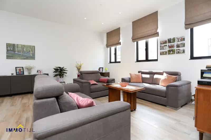 Luxe appartement met 2 slpk, centrumlocatie te Lebbeke!