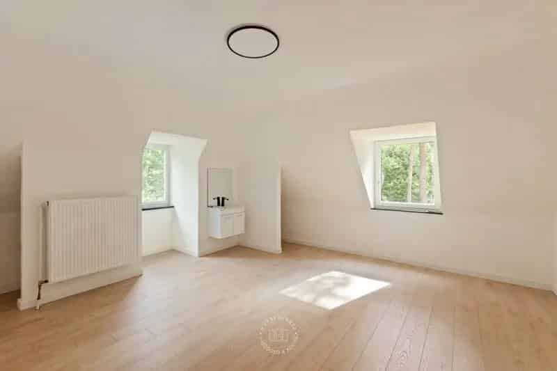Tijdloze villa centraal op "De Heide"