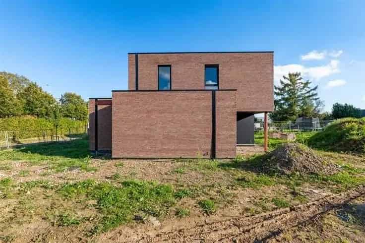 Huis Te Koop Sint Truiden Ruime Open Bebouwing 3 Slaapkamers