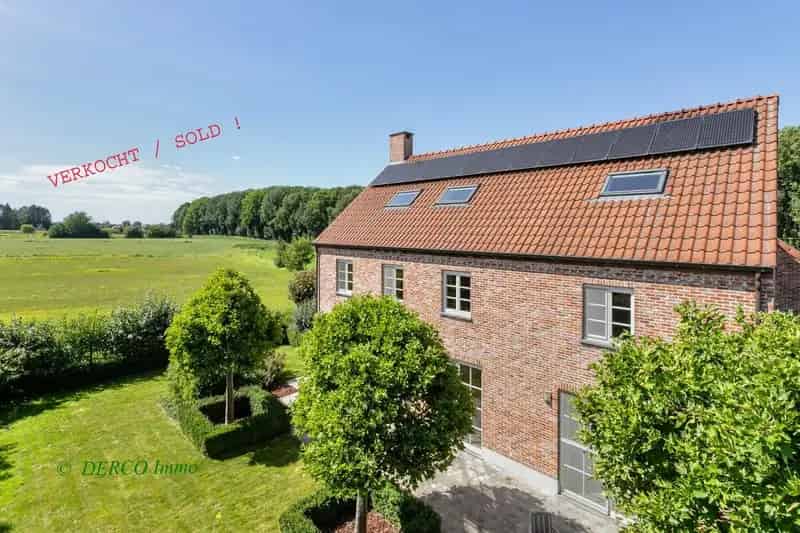 gezellige lichtrijke villa in een groene en rustige omgeving
