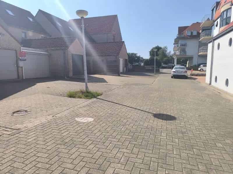 Intapklare woning met dubbele garage