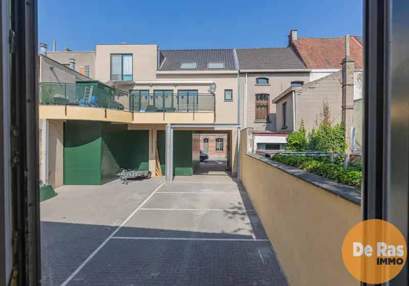 AALST - Centraal gelegen bel-etagewoning met magazijn