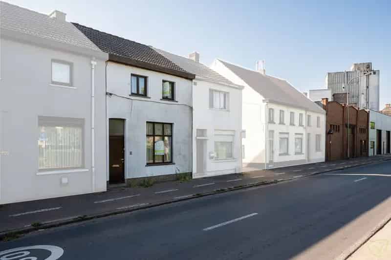 Te renoveren woning met veel potentieel
