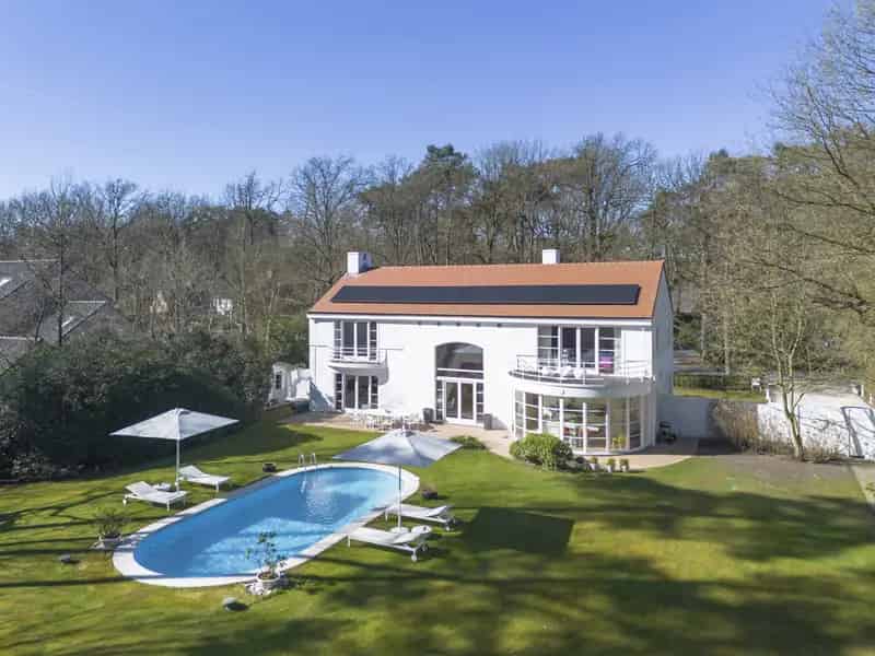Huis te huur Hof ter Linden: Luxe villa met zwembad