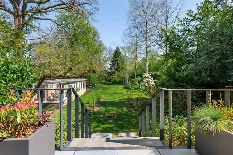 Statige meesterwoning 'Torenhof' met recente aanbouw op ca. 2.370m2