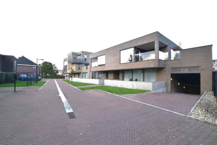Overdekte parkeerplaats te koop in Retie