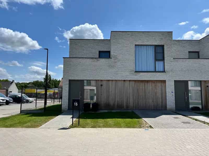 Energiezuinige nieuwbouwwoning met 3 slaapkamers en garage te Houthulst