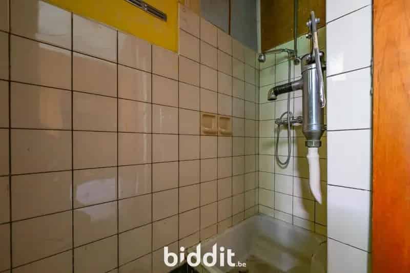 Te renoveren rijwoning