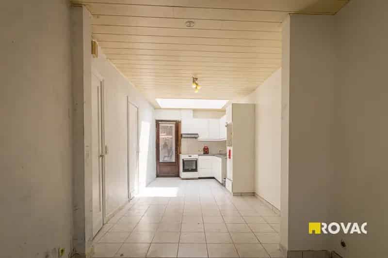 Op te frissen woning in centrum Izegem - GEEN RENOVATIEPLICHT