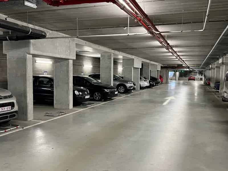 Parkeerplaats gelegen in residentie Tribeca
