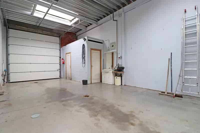 Loods van ca.120 m²