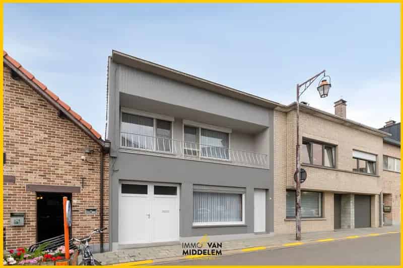 STARTERSWONING MET 2 KAMERS GARAGE EN KOER
