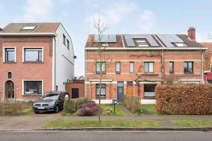 Huis Te Koop Mariaburg: Charmante Gezinswoning