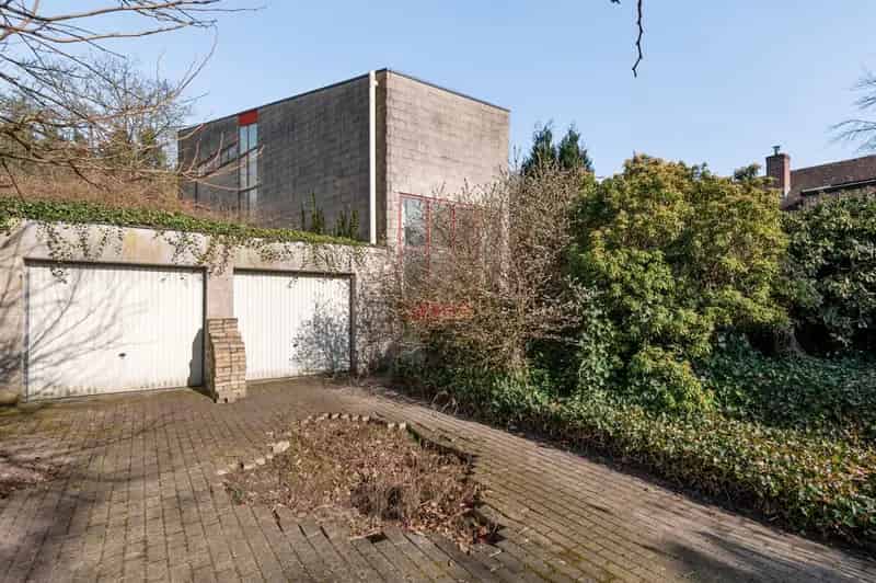 Architectenwoning in groene en rustige omgeving nabij het centrum van Turnhout