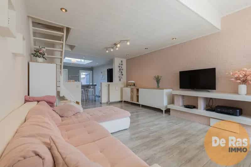 WETTEREN - Instapklare woning met 3 kamers en tuin
