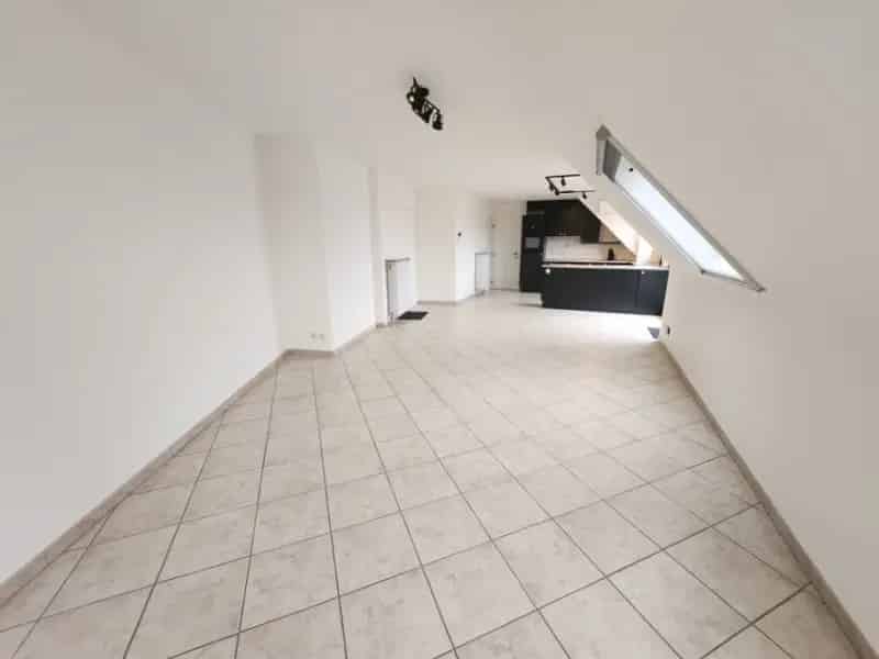 Gerenoveerd Appartement 1 Slaapkamer Wakken Te Huur
