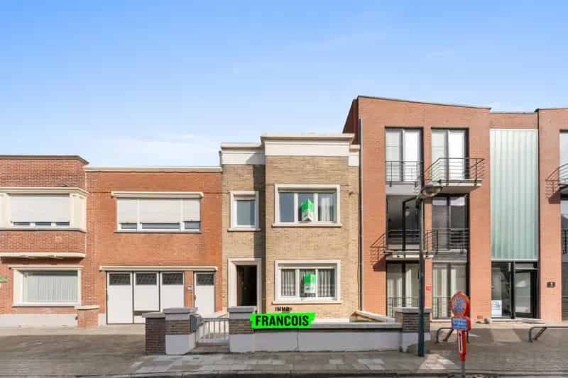 Te koop: kleinschalig renovatieproject – gelegen in De Haan