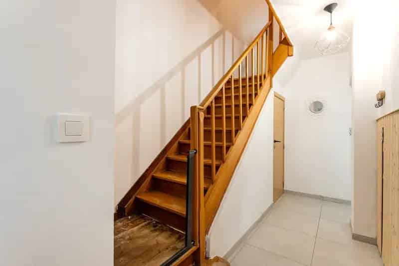 Instapklare woning met tuin, 3 slpk. en autostaanplaatsen