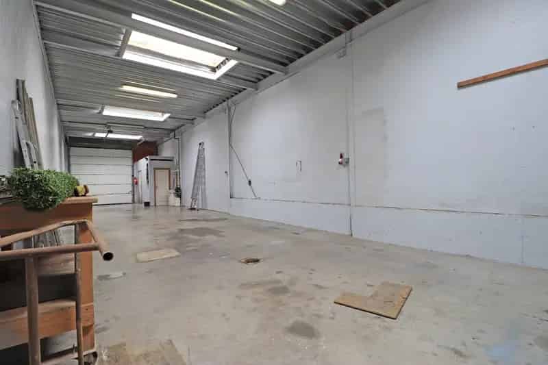 Loods van ca.120 m²