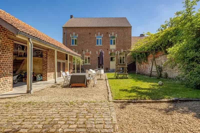 Uniek Landhuis Met Praktijkruimte