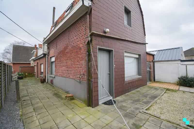 Totaalrenovatie in rustige groene omgeving te Izegem