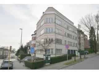 Appartement te Koop Ukkel 2 Slaapkamers 93m² Nabij Terkamerenbos