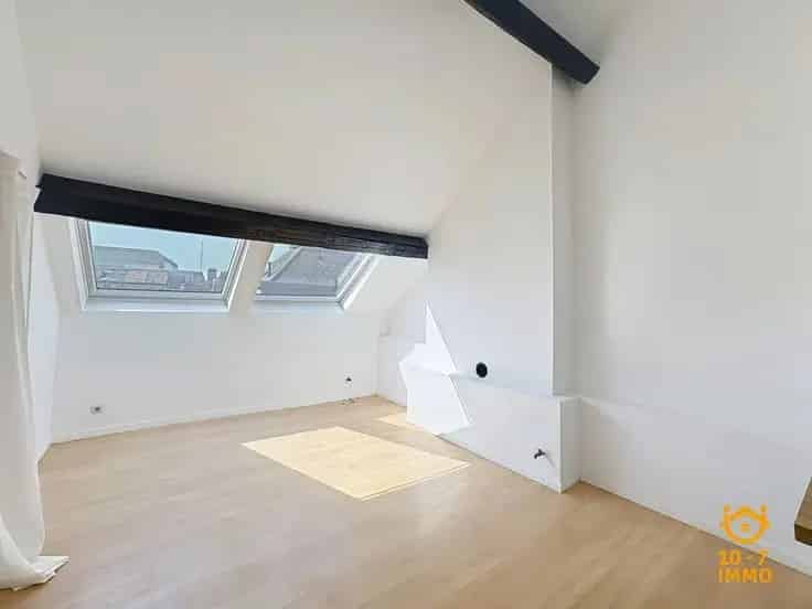 Appartement Te Koop Brussel - 75m² - Recent gerenoveerd