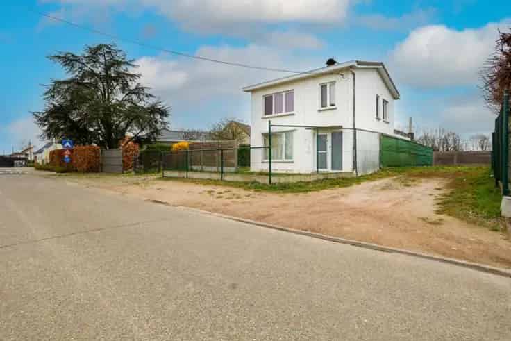 Huis Te Koop Verrebroek: Rustige OB met 3 slaapkamers en tuin