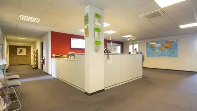 Kantoor te huur in Kortrijksesteenweg 321, Harelbeke - Dewaele