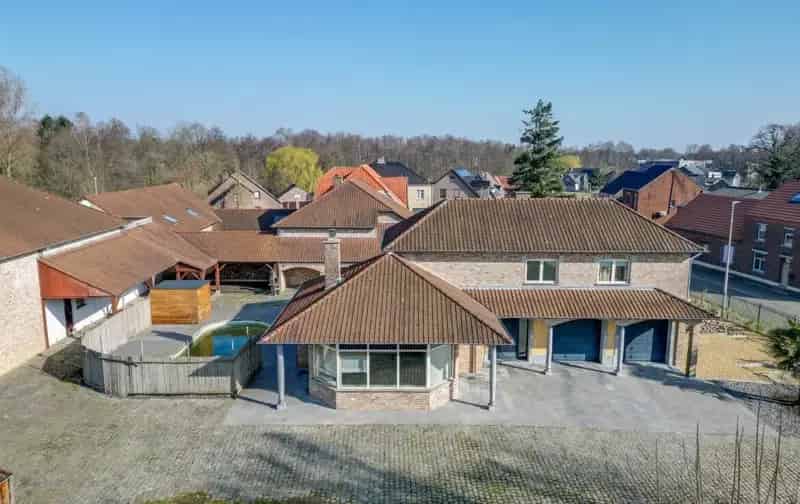 Stijlvolle villa met 4 slaapkamers op een prachtig perceel