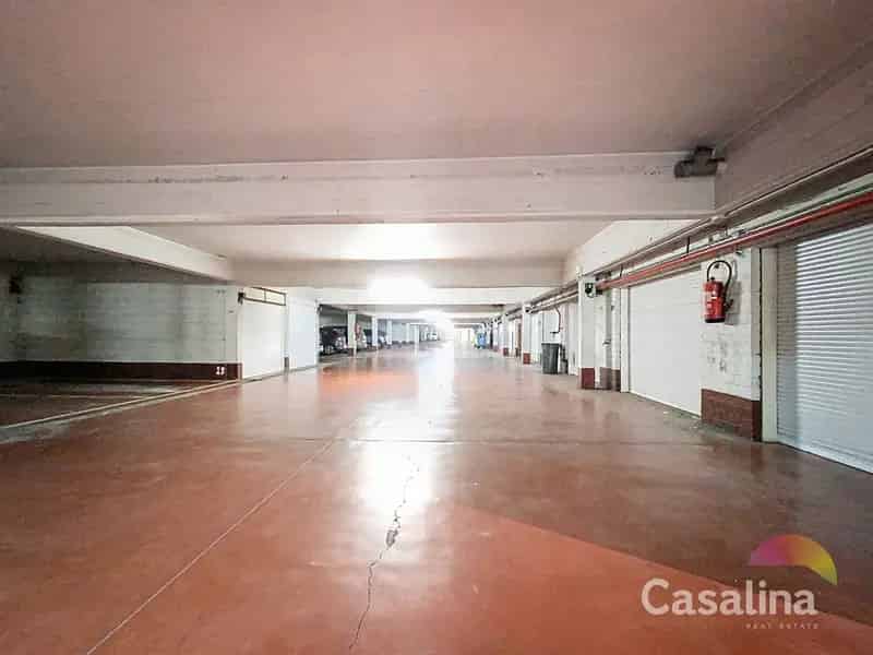 CASALINA REAL ESTATE biedt te koop aan – GARAGEBOX nr. 15
