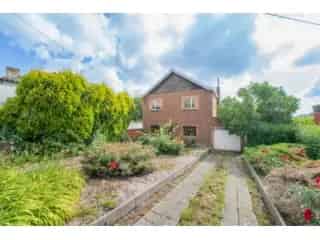 Huis te koop Gilly 3 slaapkamers grote tuin