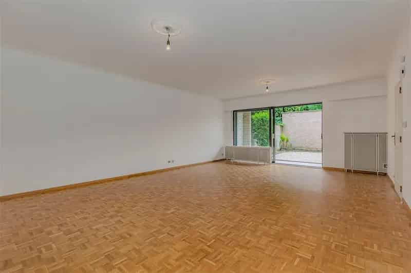 Gelijkvloers appartement te koop in Borgerhout