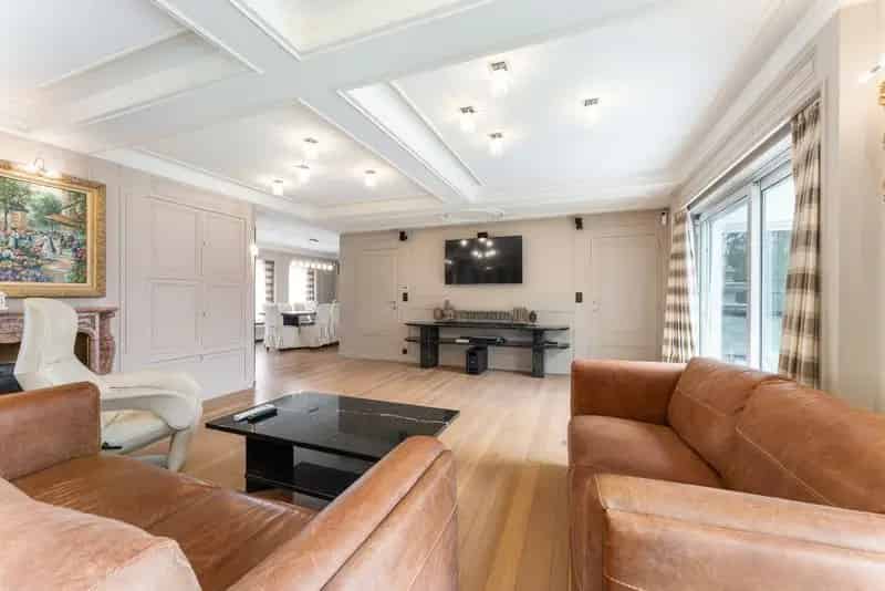 Roeselare - Stadsrand : charmante instapklare open bebouwing met prachtige tuin en ruim wooncomfort (3 slpks) 715 m²