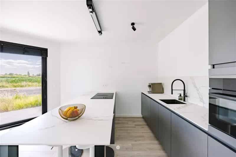 Nieuwbouwappartement met zeer ruim terras