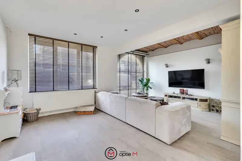 Charmante woning met 4 slaapkamers + weide