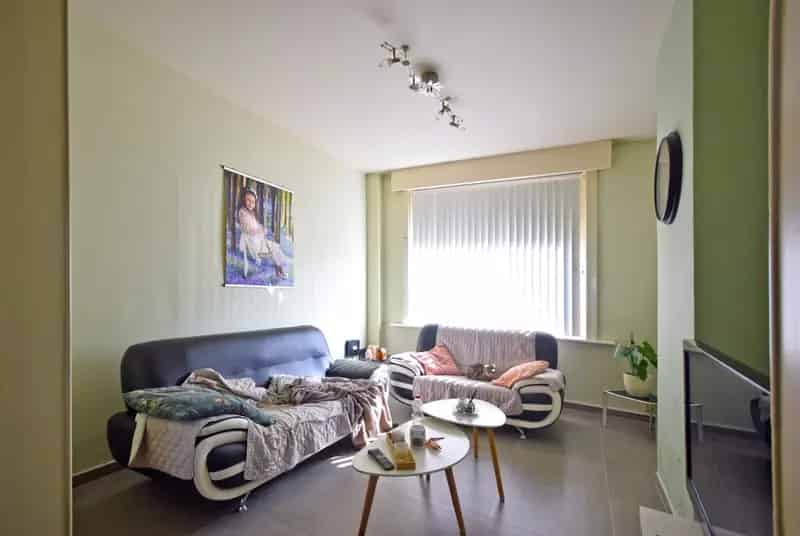 COMFORTABELE BURGERWONING