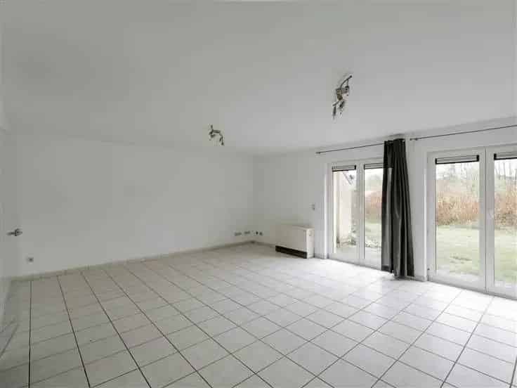 Appartement Te Koop Hachy - Rustig gelijkvloers met tuin